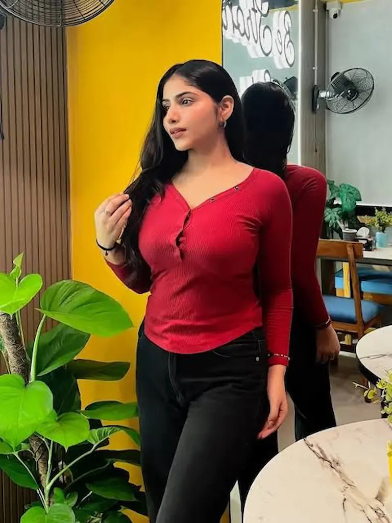 Escort Girl Lahore 17