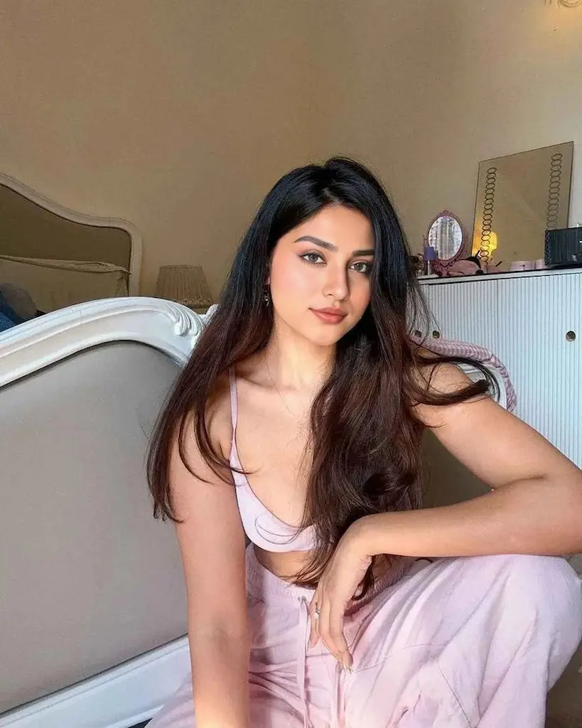 Escort Girl Lahore 8